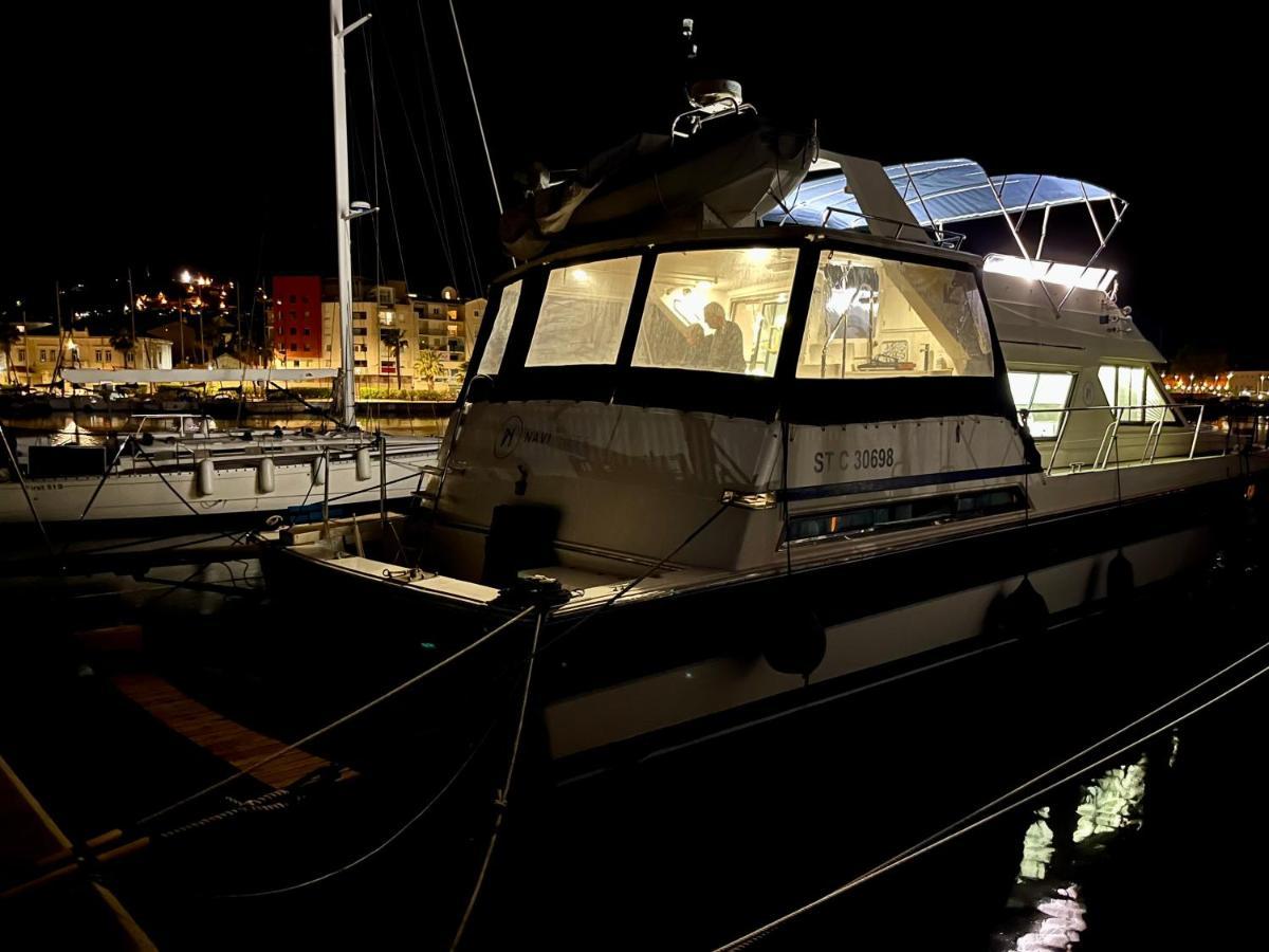 فندق Navi Yacht A Sete, 2 A 8 Couchages, Privatif المظهر الخارجي الصورة