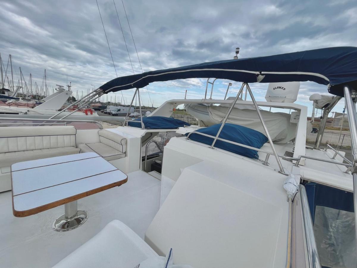 فندق Navi Yacht A Sete, 2 A 8 Couchages, Privatif المظهر الخارجي الصورة