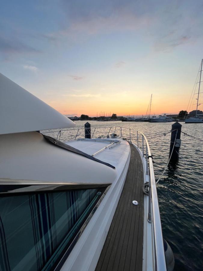 فندق Navi Yacht A Sete, 2 A 8 Couchages, Privatif المظهر الخارجي الصورة